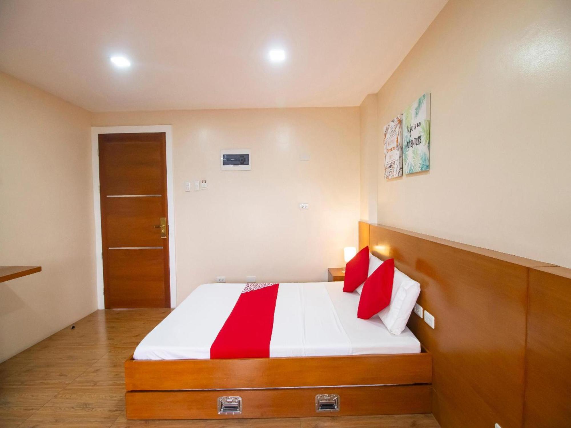 Super Oyo 832 The Teepee Place Hostel & Residence Inn Cebu Exterior foto