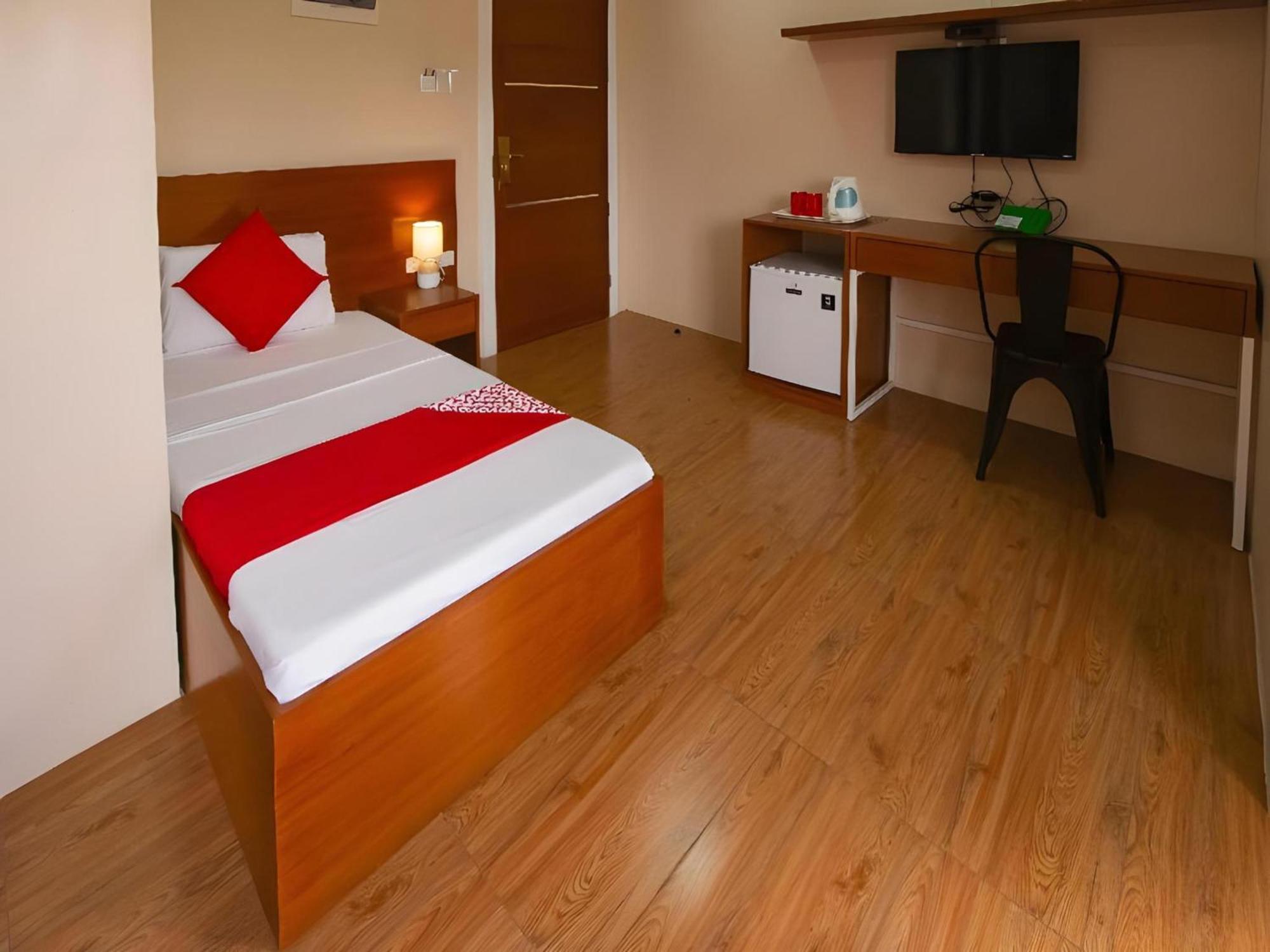 Super Oyo 832 The Teepee Place Hostel & Residence Inn Cebu Exterior foto